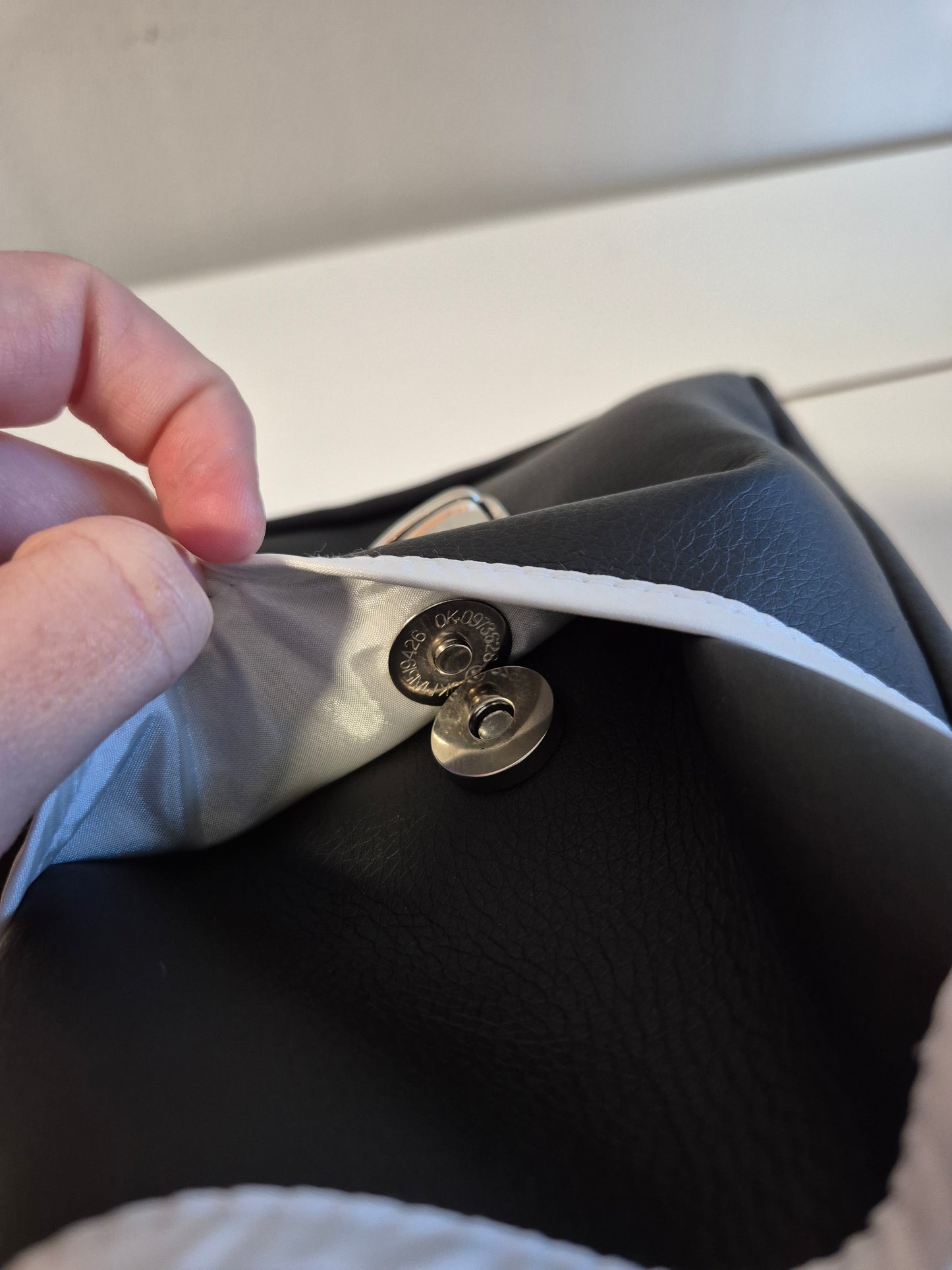2- Wege Tasche Hand- und Gürteltasche Fledermaus Prototypen