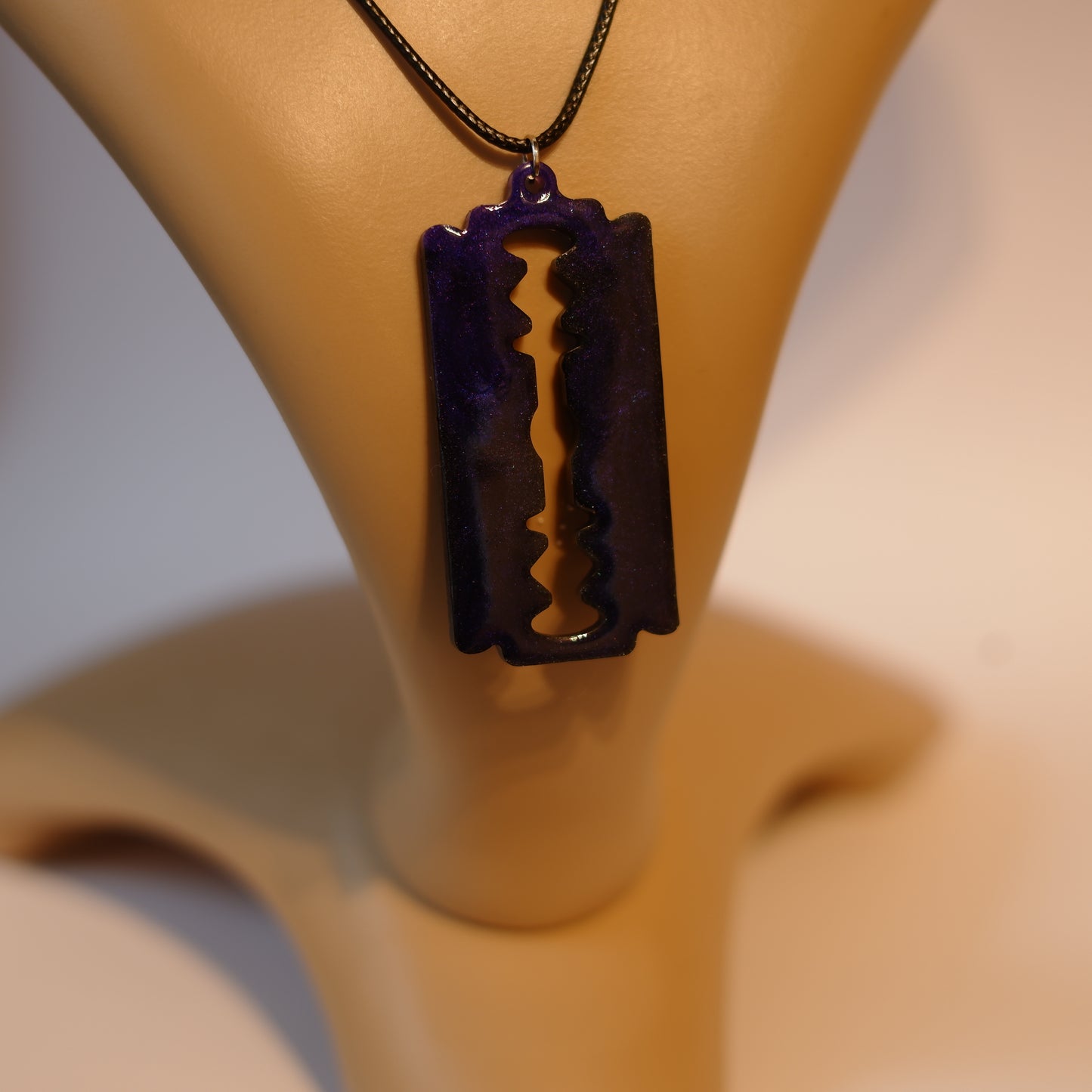 Kette "Violet Razor"