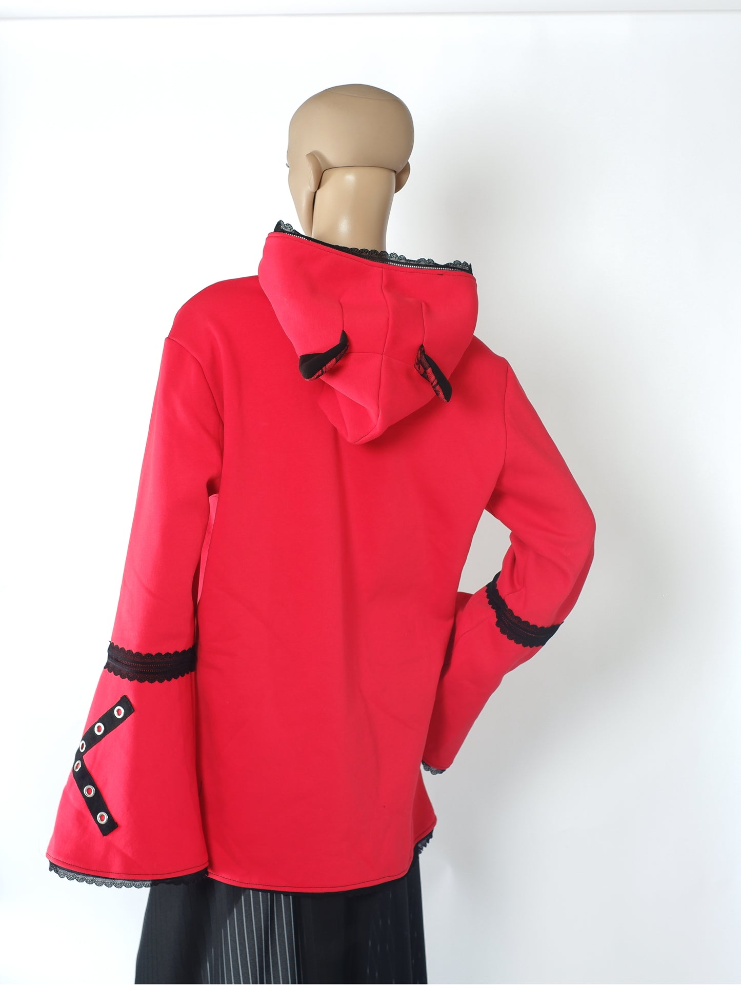 Oversize Kapuzenjacke - Größe L "Scarlet"