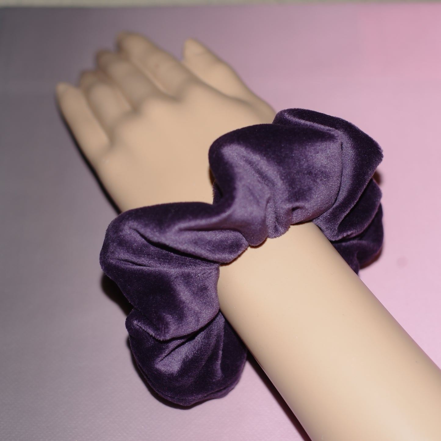 Scrunchie "Velvet Elegance" Lila