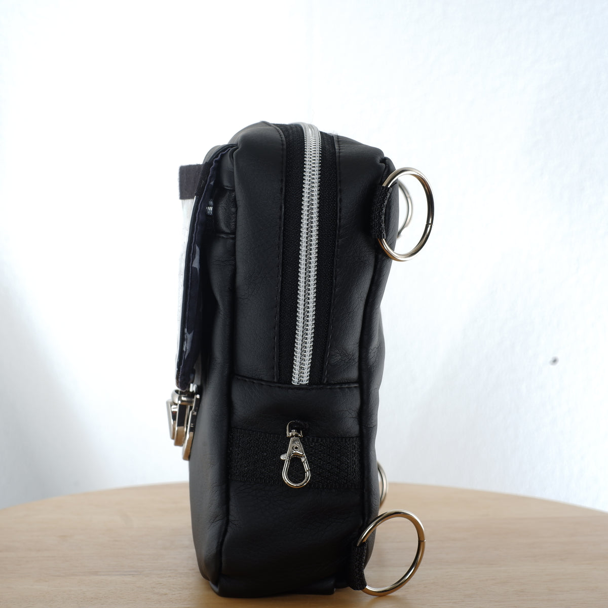 LIMITED Clear Black Moshpack / Die multifunktionale Festival- & Alltagstasche