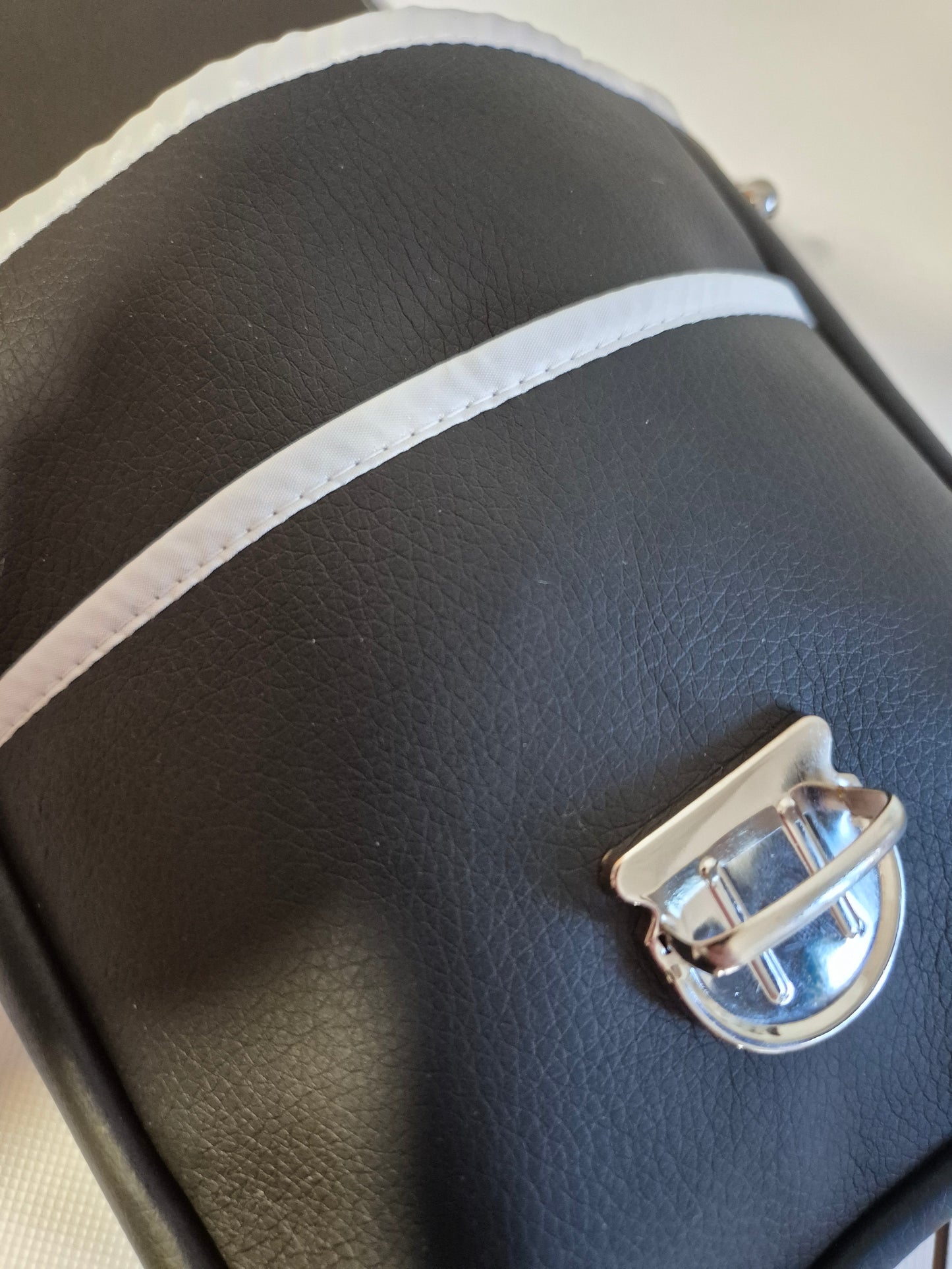 2- Wege Tasche Hand- und Gürteltasche Fledermaus Prototypen