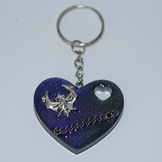 Herz-Anhänger - Fledermaus mit Kette Lila