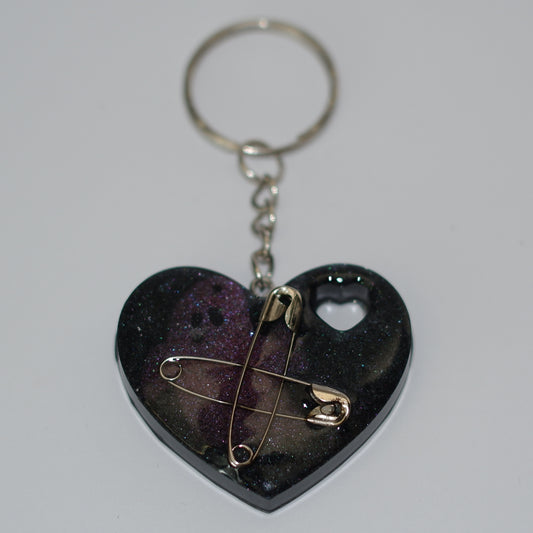 Herz-Anhänger - Sicherheistnadel und Geist