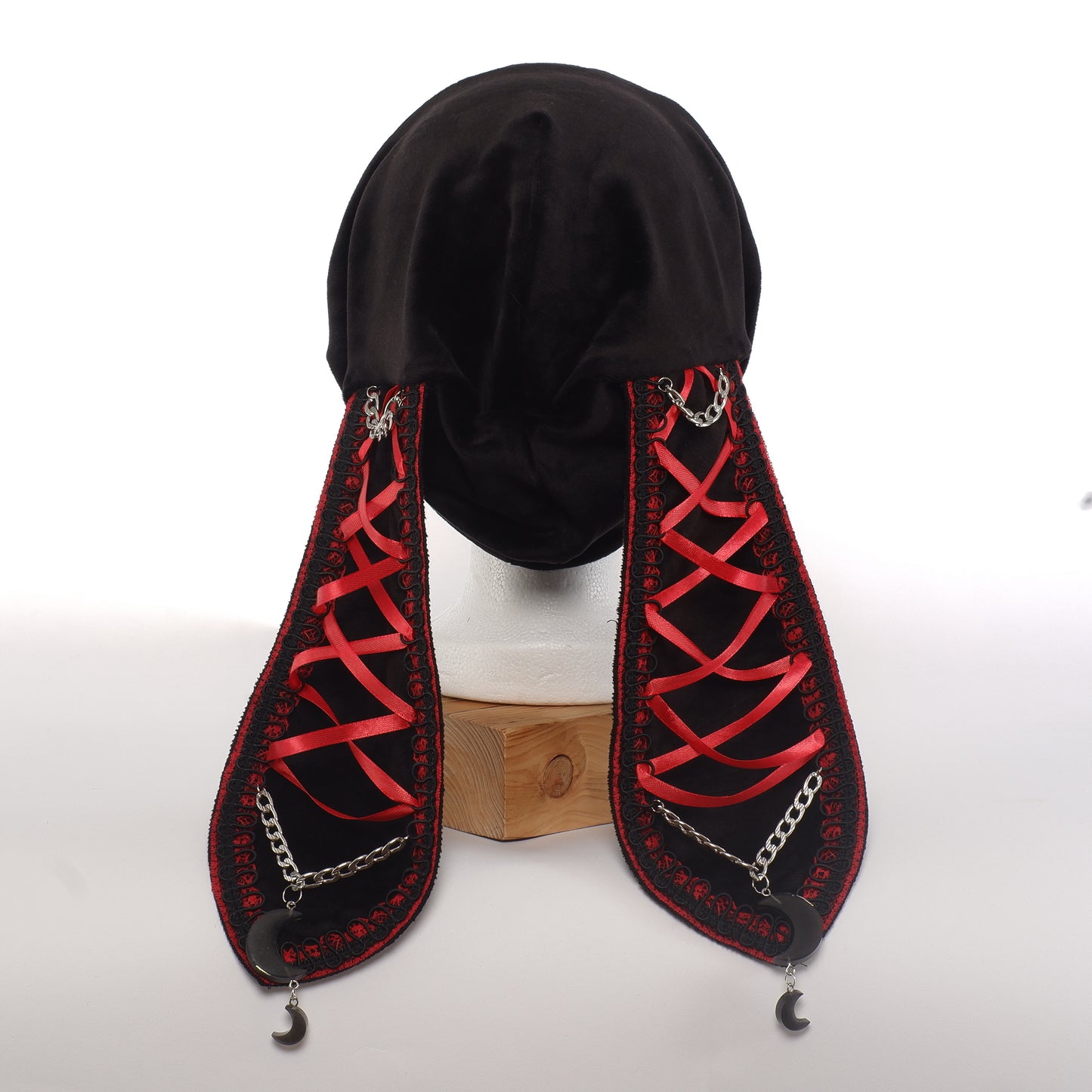 Velvet Bunny Beanie -Spitze Mond  56 cm