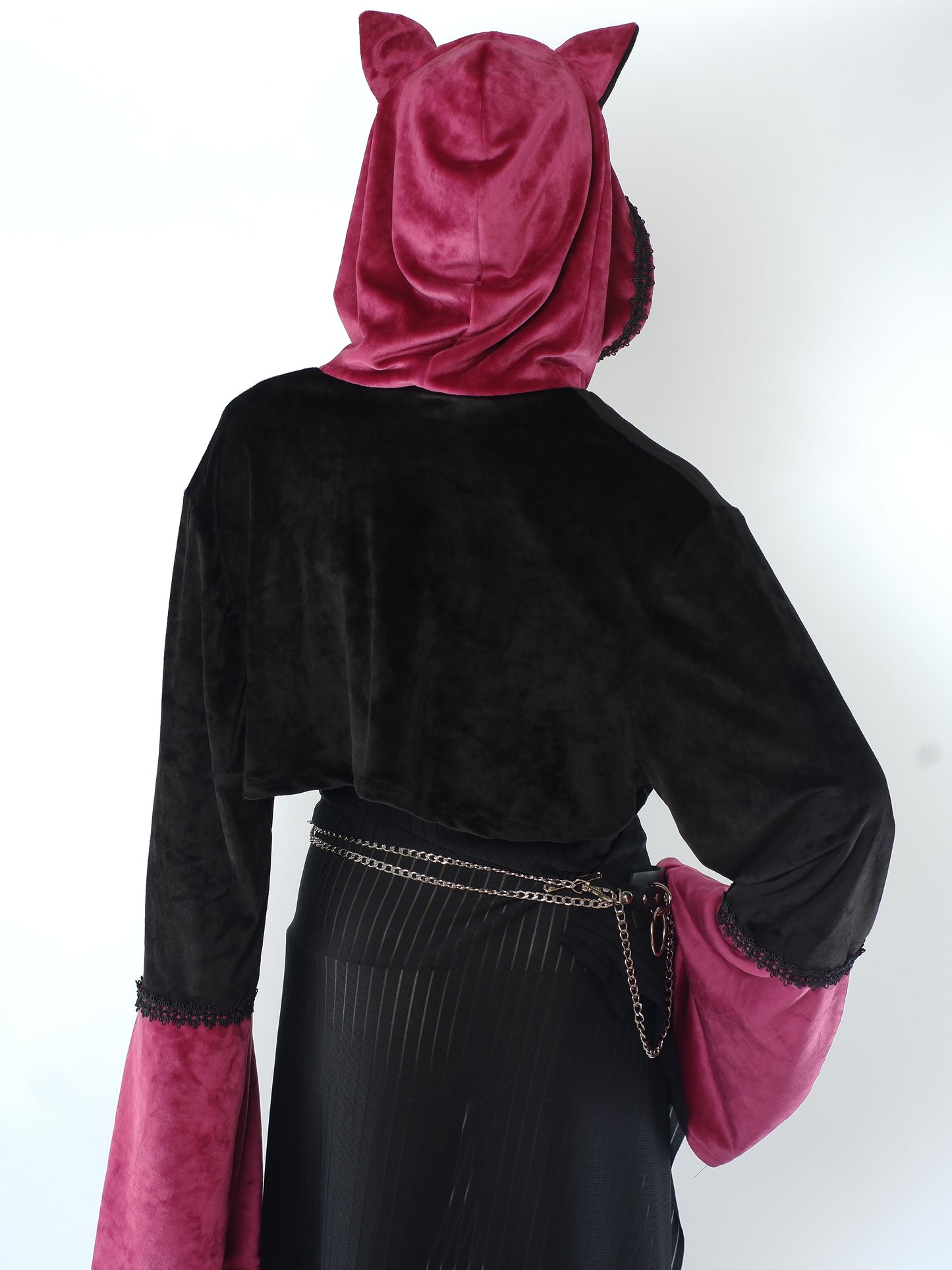 Cat-Ear Velvet Oversized Shrug Größe - XL - Einzelstück