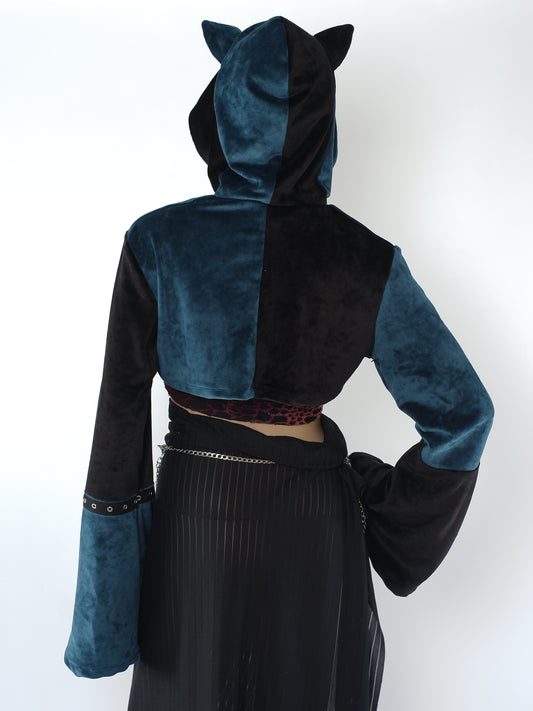 Cat-Ear Velvet Oversized Shrug Größe - S - Einzelstück