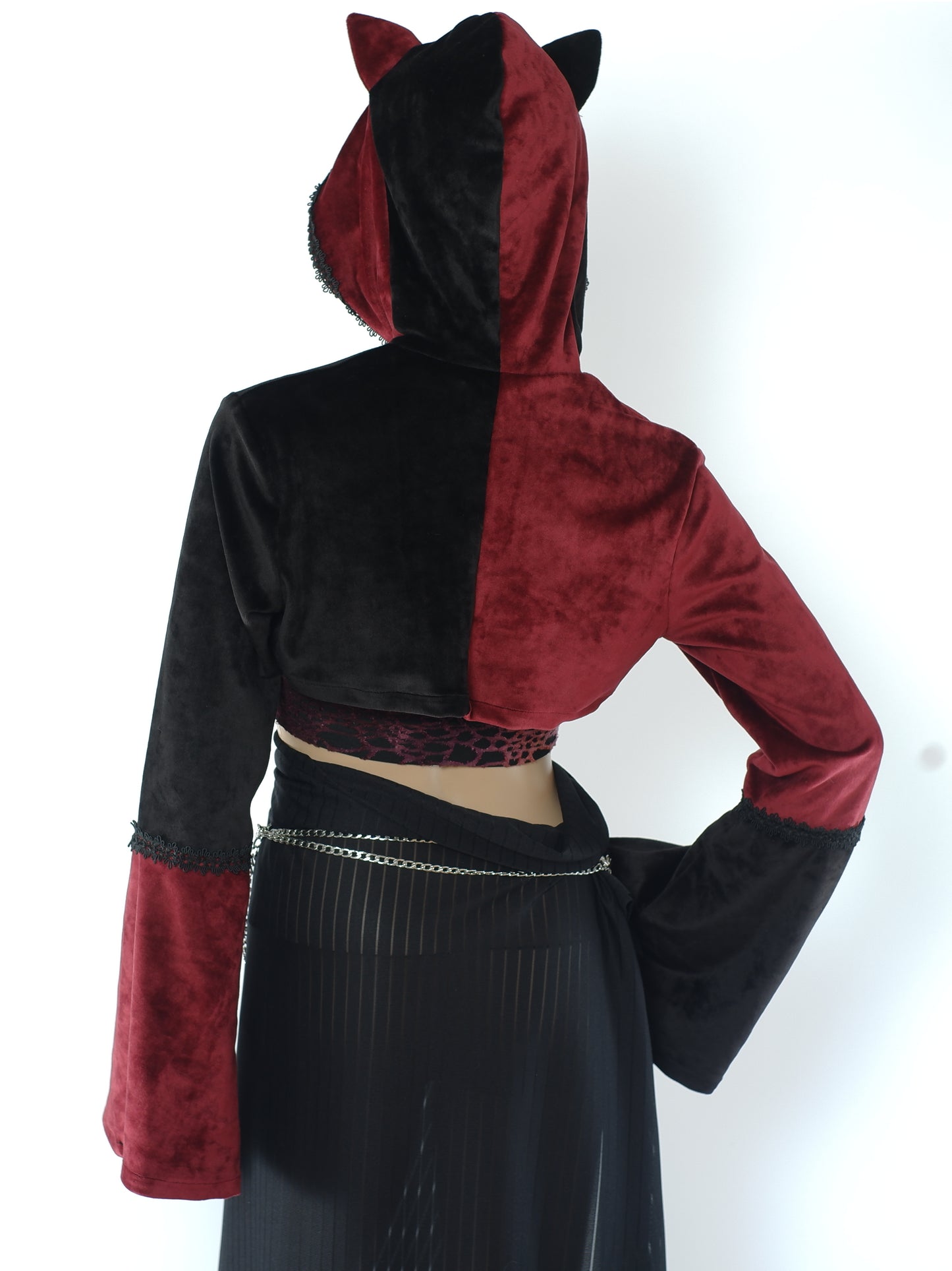 Cat-Ear Velvet Oversized Shrug Größe - XS - Einzelstück