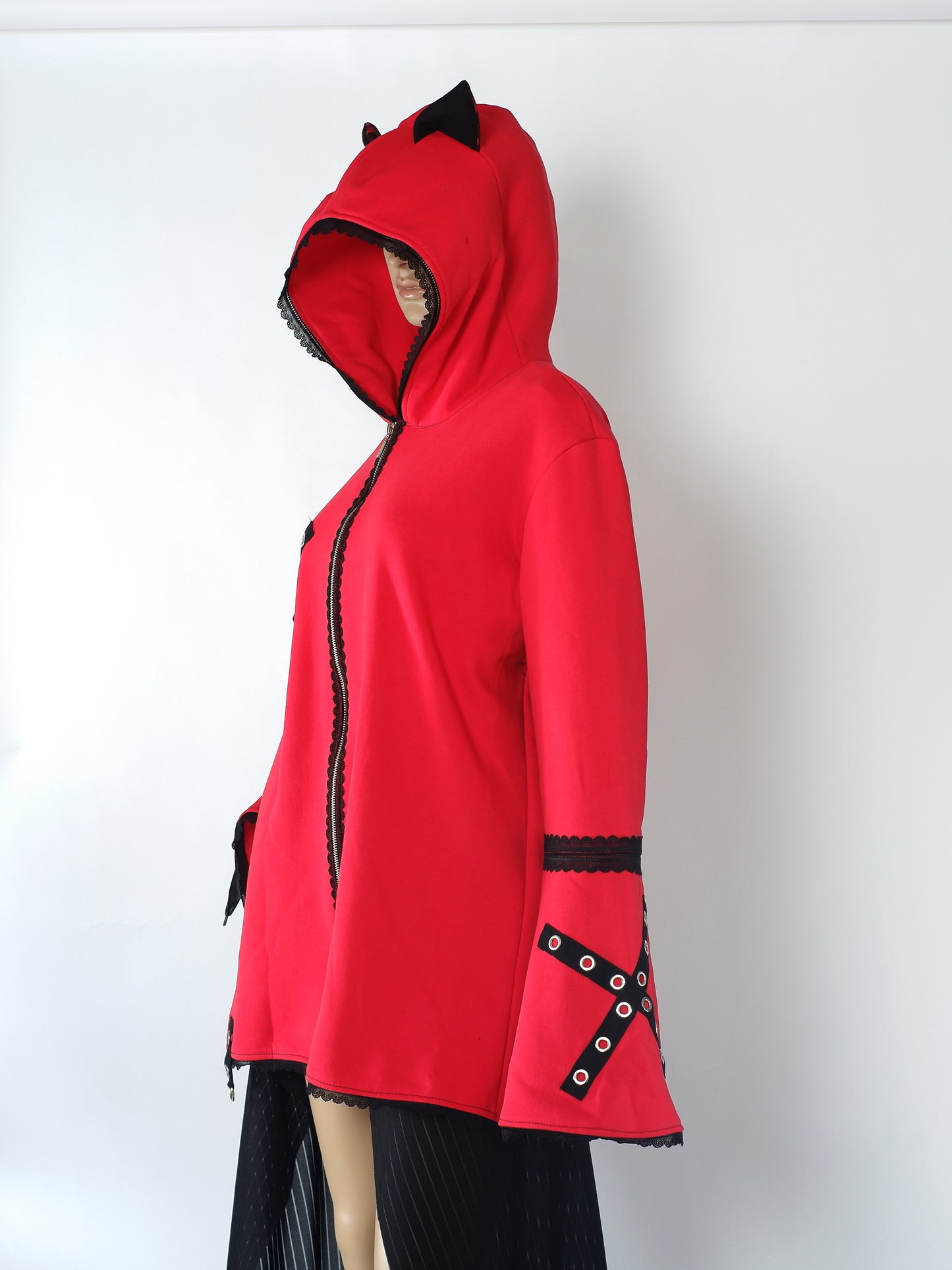 Oversize Kapuzenjacke -  Größe L "Scarlet"