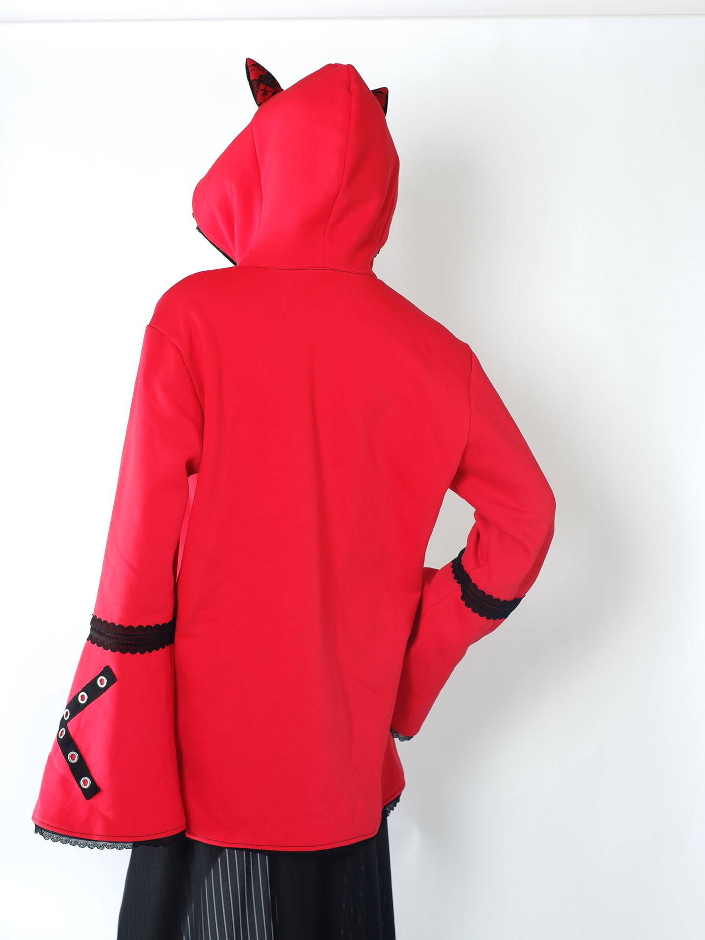 Oversize Kapuzenjacke -  Größe L "Scarlet"
