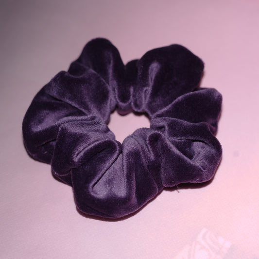 Scrunchie  "Velvet Elegance" Lila