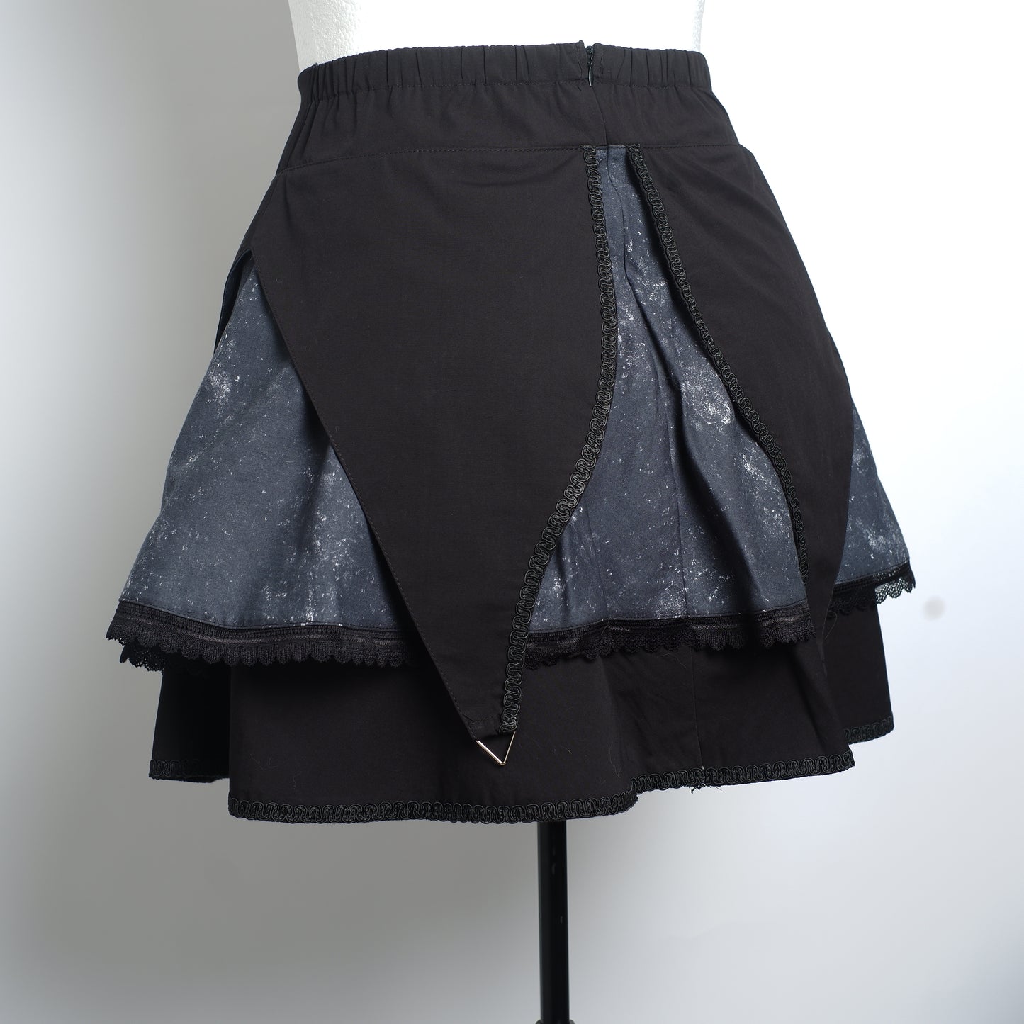 PREORDER Layered Rock Größe 32-48