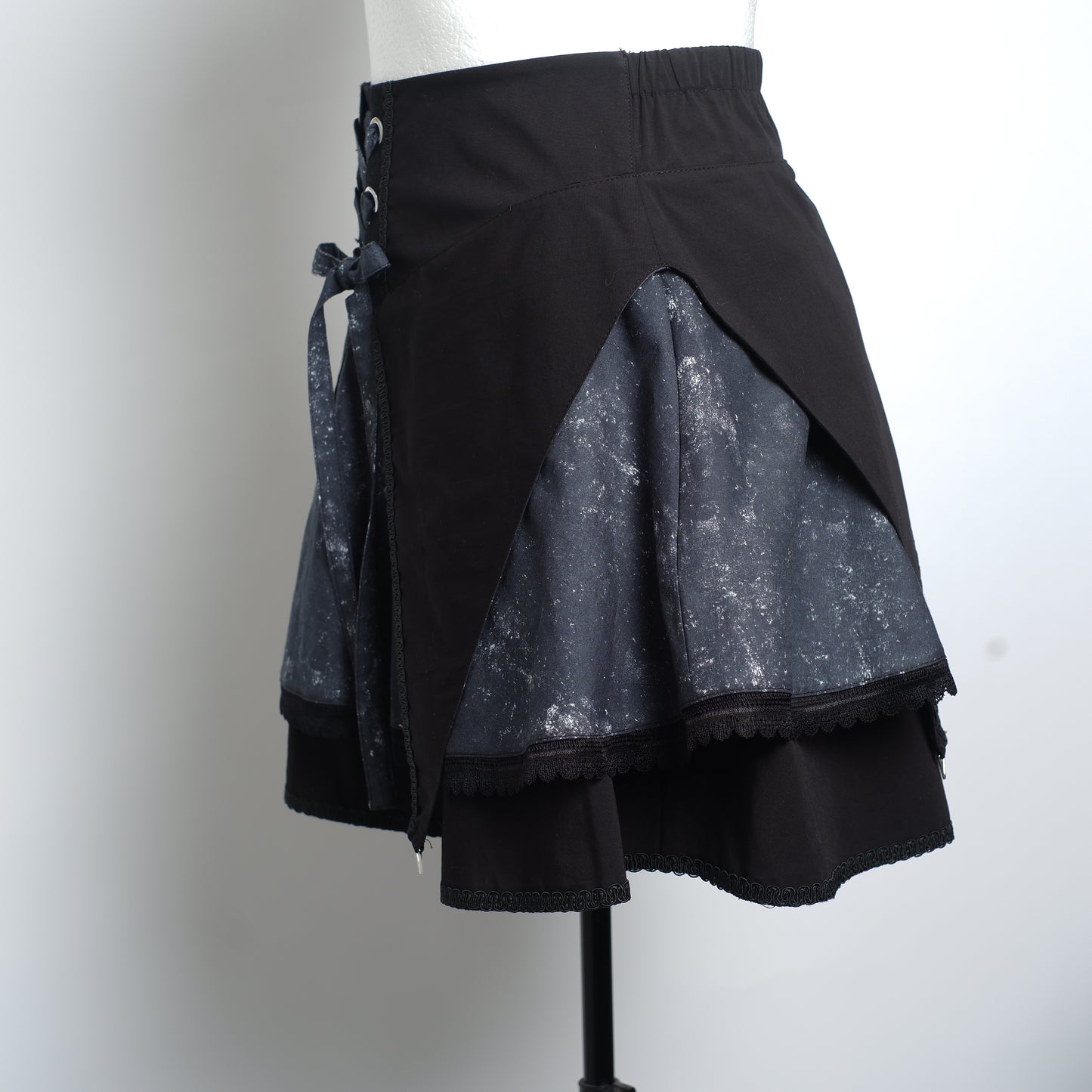 PREORDER Layered Rock Größe 32-48