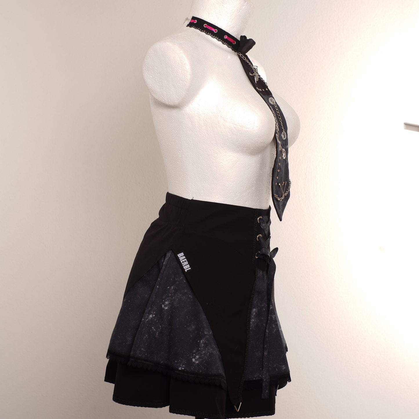 PREORDER Layered Rock Größe 32-48