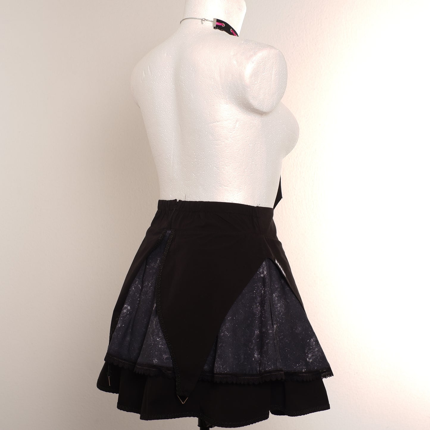 PREORDER Layered Rock Größe 32-48