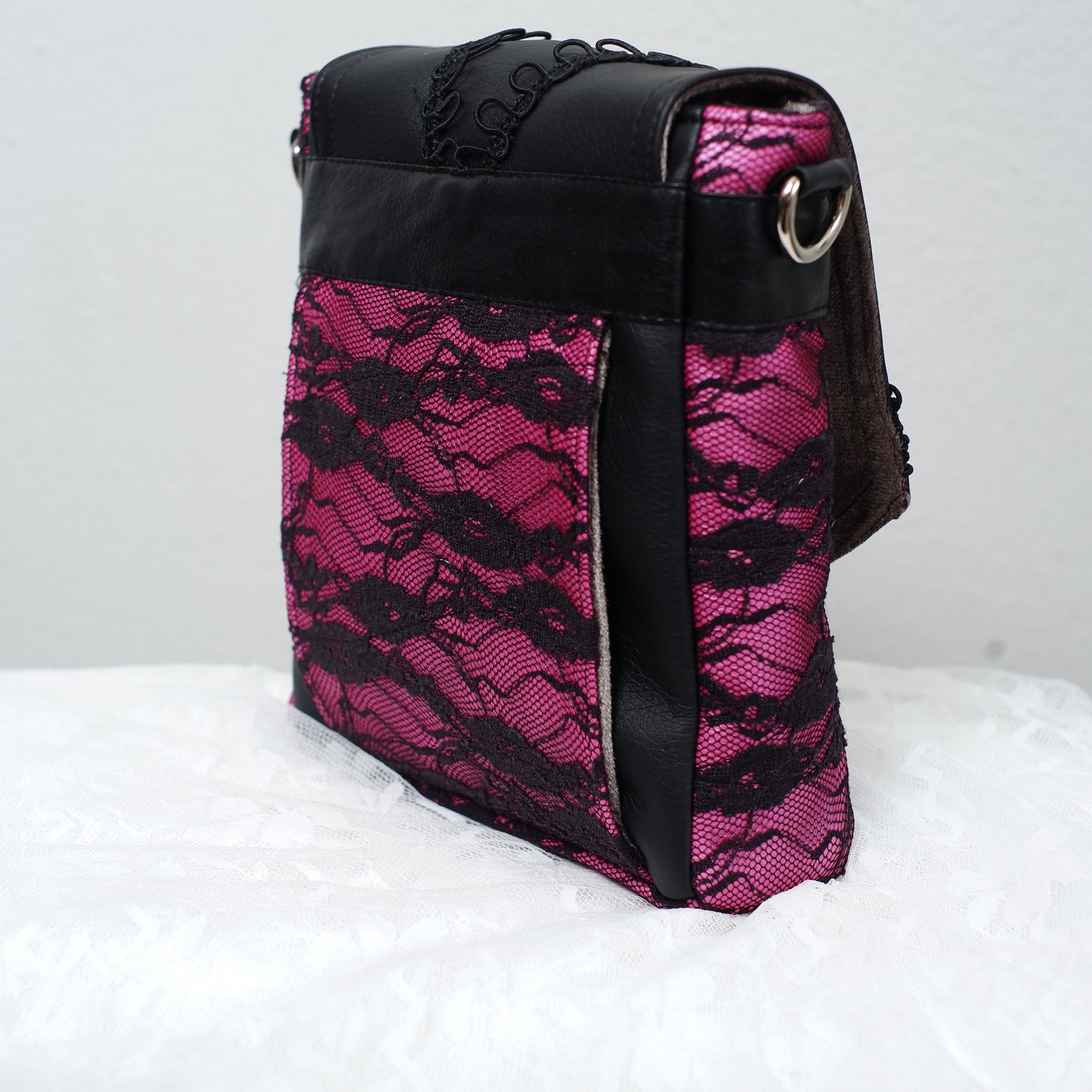Hip-to-Hand Bag Hand- und Gürteltasche - Pink Lace