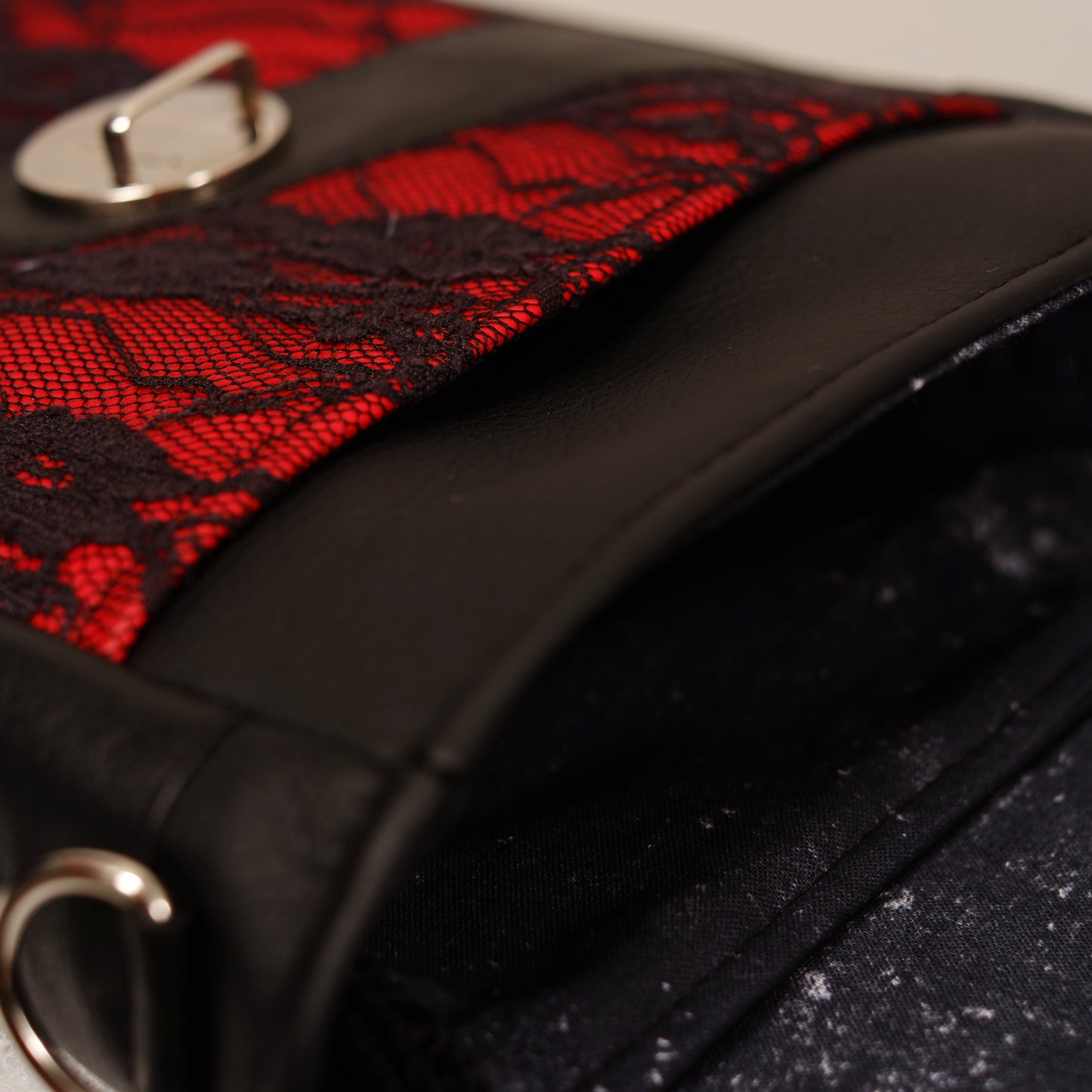 Hip-to-Hand Hand- und Gürteltasche - Ruby 2