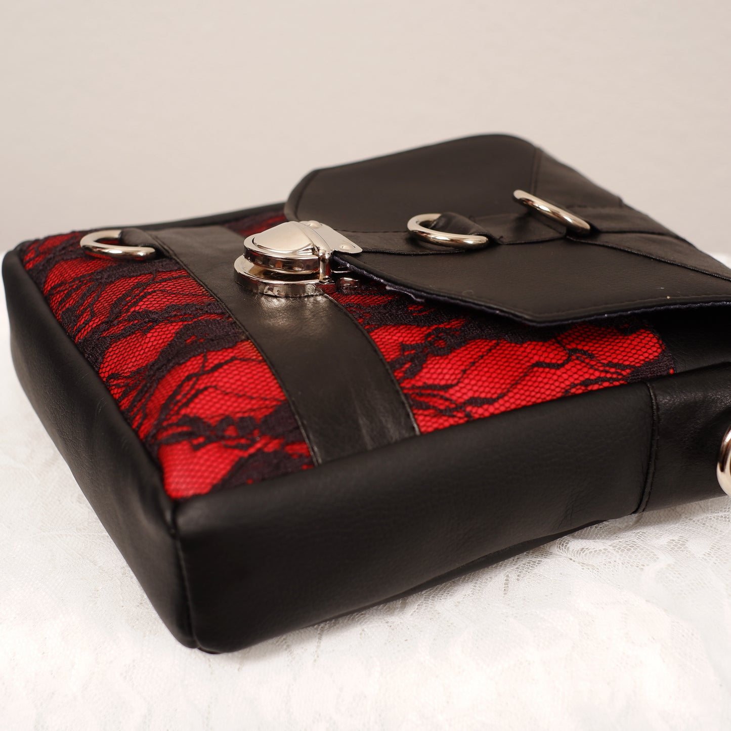 Hip-to-Hand Hand- und Gürteltasche - Ruby 1