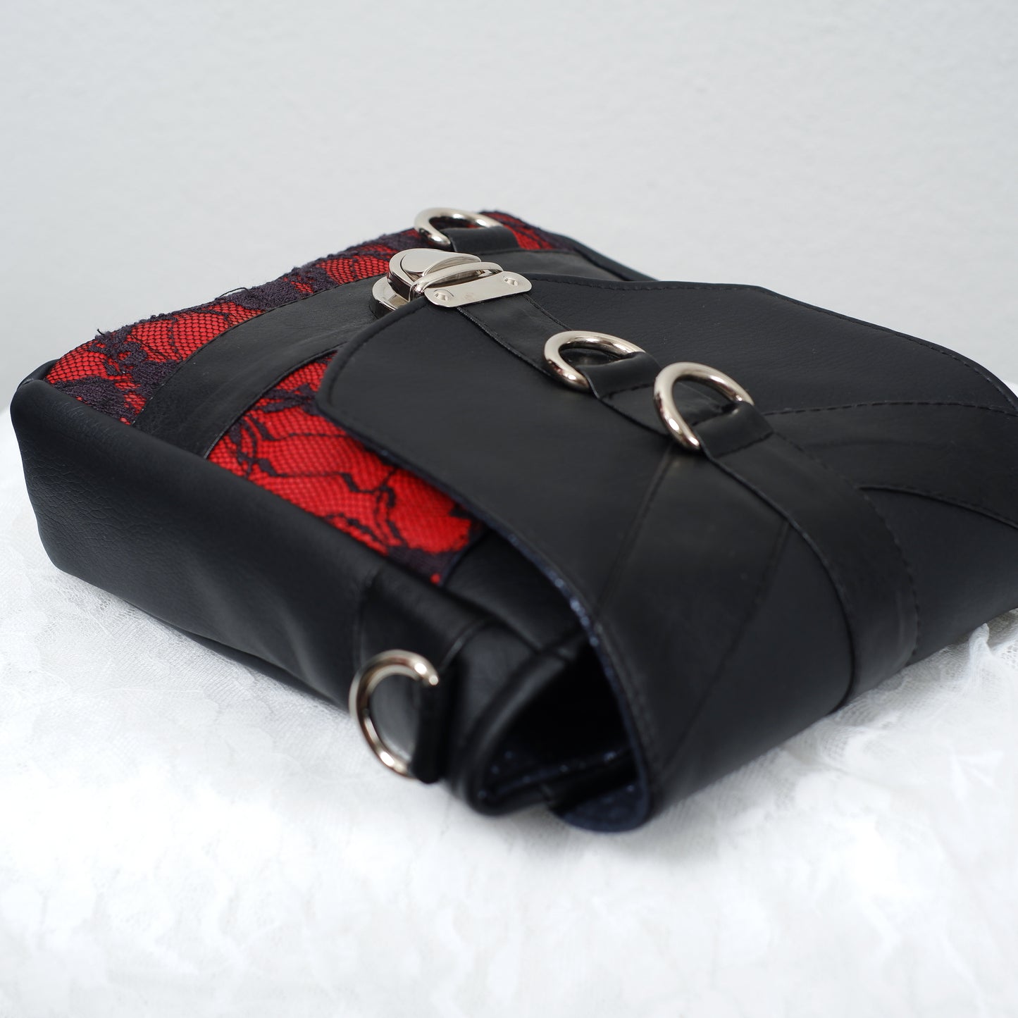 Hip-to-Hand Hand- und Gürteltasche - Ruby 1