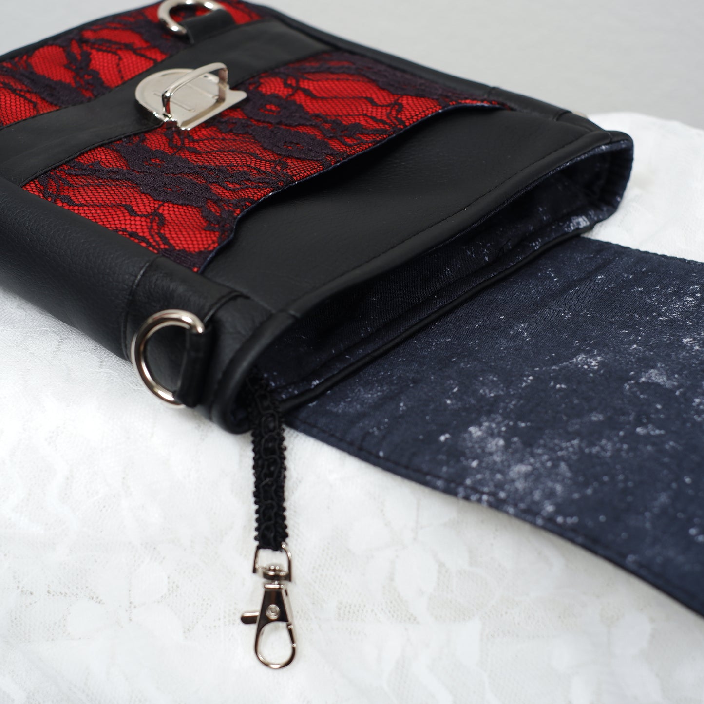 Hip-to-Hand Hand- und Gürteltasche - Ruby 1
