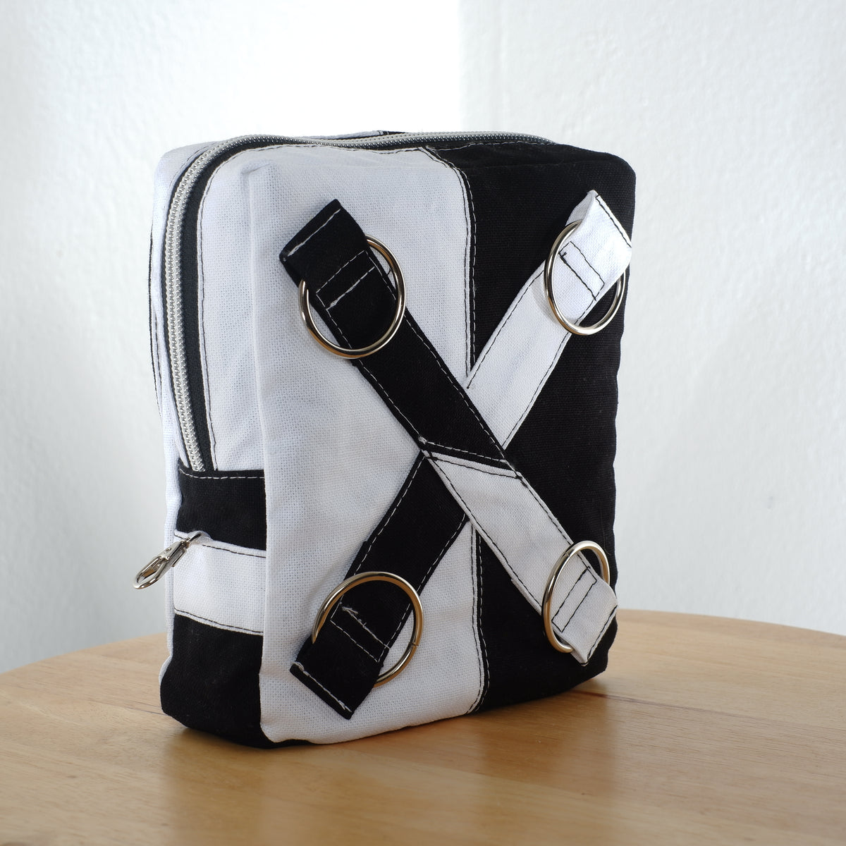 B-Ware Moshpack Canvas / Die multifunktionale Festival- & Alltagstasche