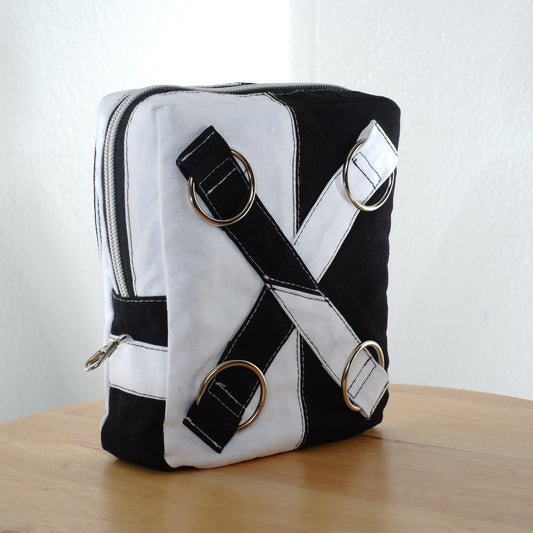 B-Ware Moshpack Canvas / Die multifunktionale Festival- & Alltagstasche