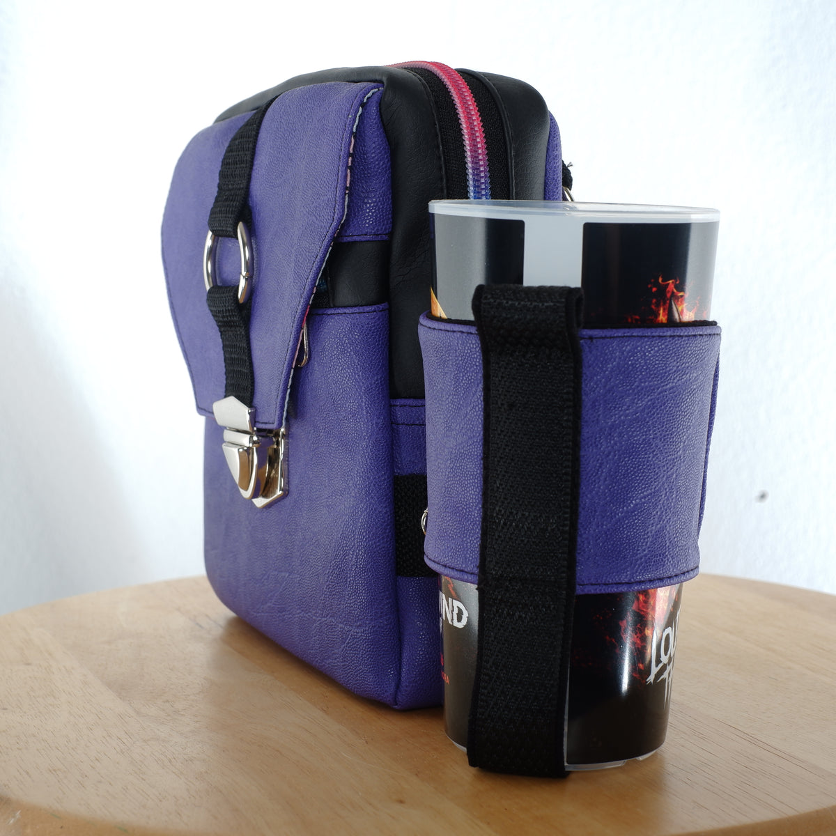 Verstellbarer Becherhalter mit Karabinern / Für Moshpack, Rucksäcke & Taschen / 2nd Edition