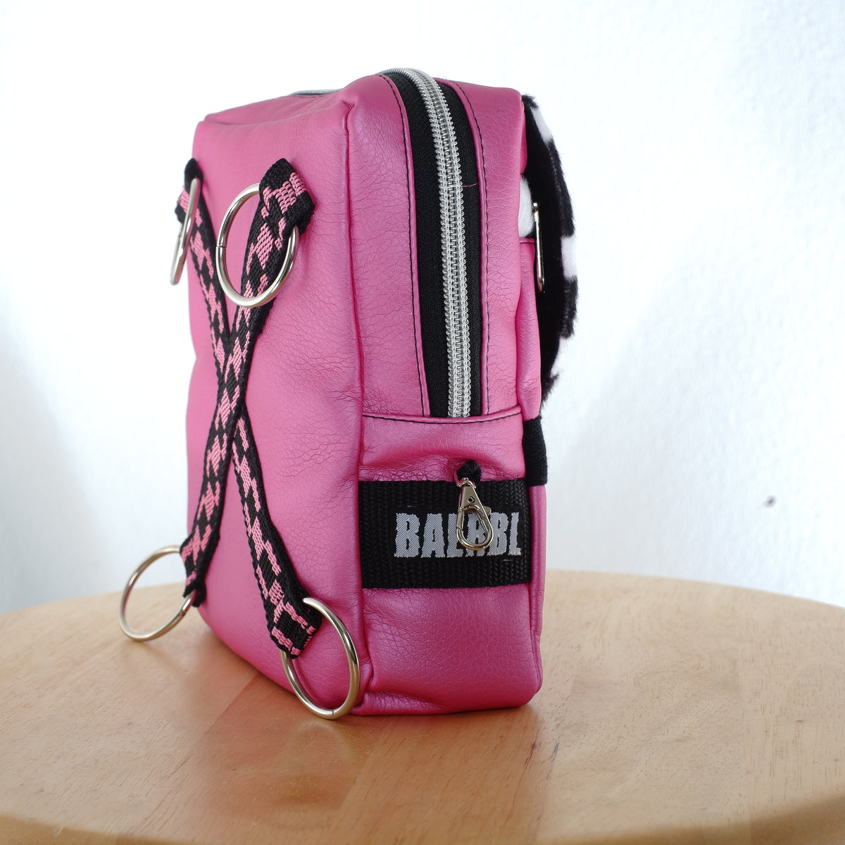 Pink Zebra Moshpack / Die multifunktionale Festival- & Alltagstasche