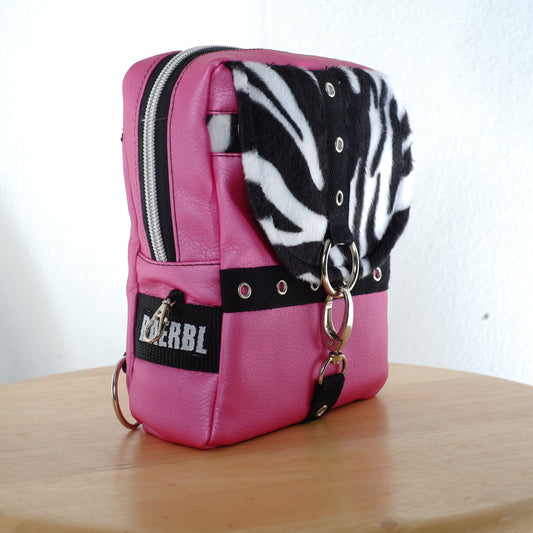 Pink Zebra Moshpack / Die multifunktionale Festival- & Alltagstasche