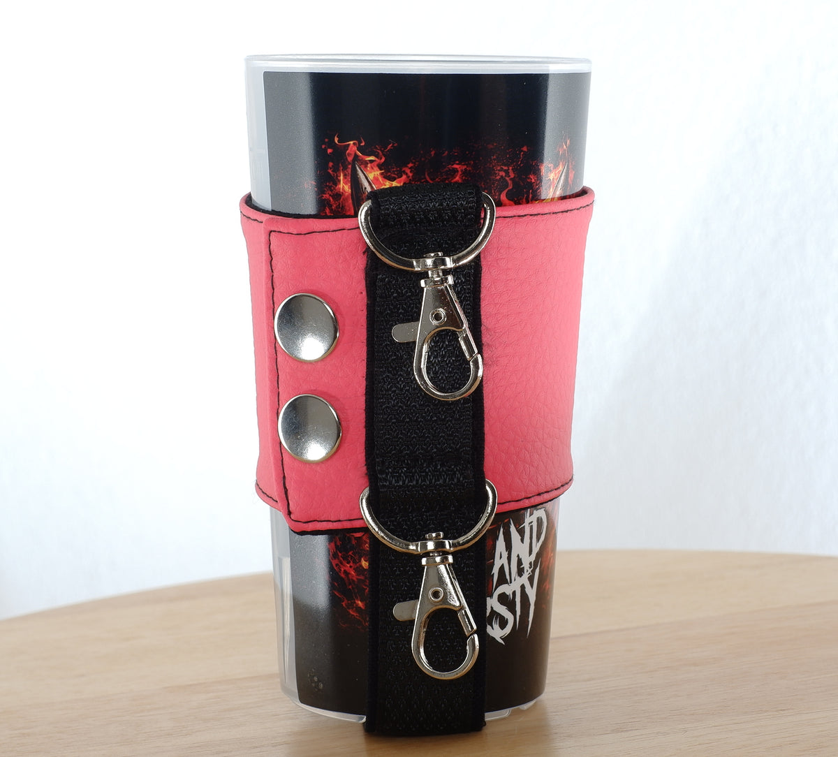 Verstellbarer Becherhalter mit Karabinern / Für Moshpack, Rucksäcke & Taschen / 2nd Edition