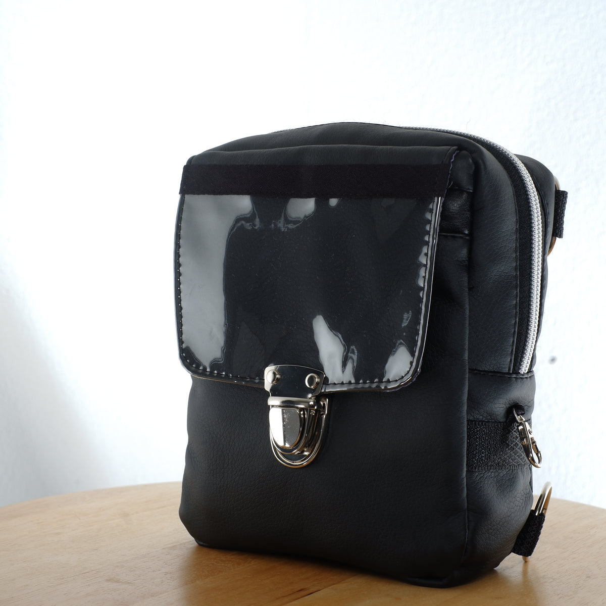 LIMITED Clear Black Moshpack / Die multifunktionale Festival- & Alltagstasche
